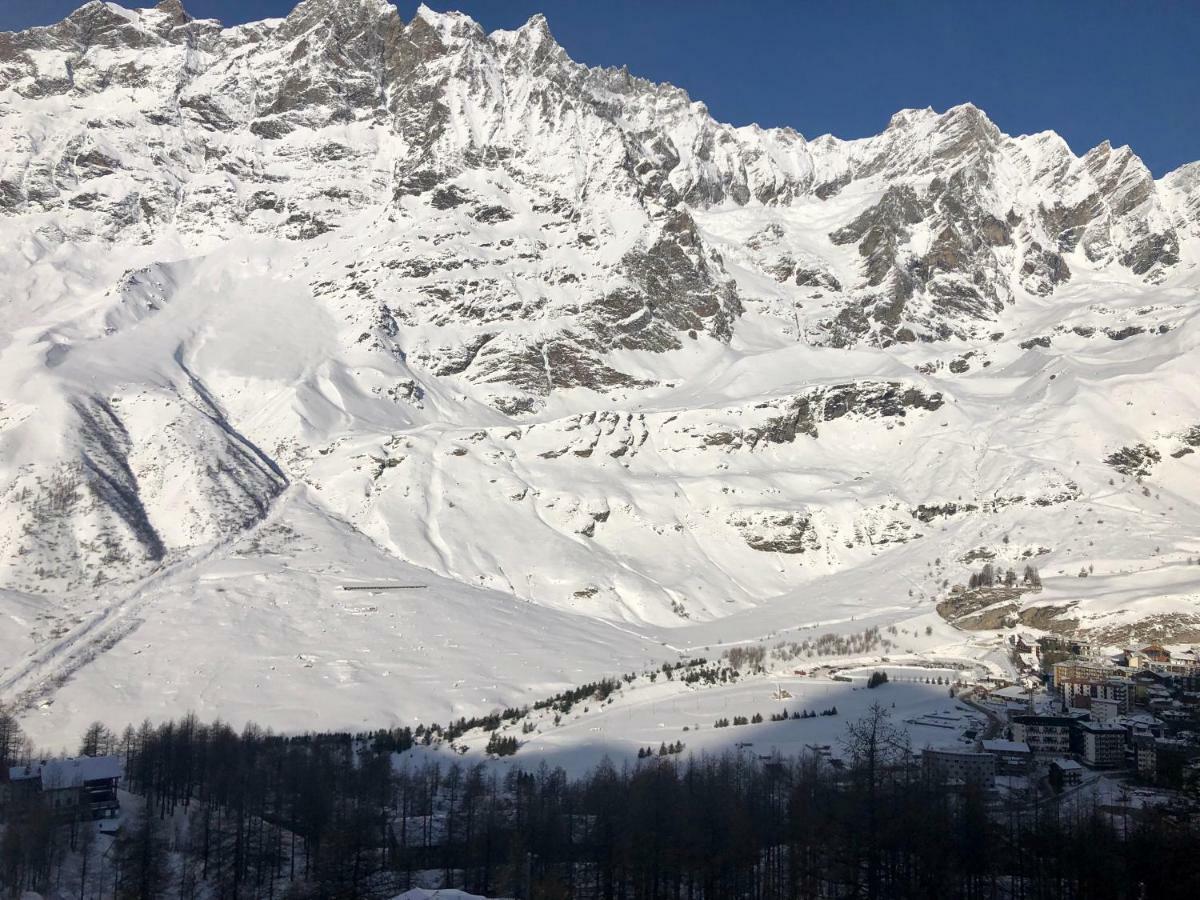 Monolocale Cielo Alto Breuil-Cervinia Apartman Kültér fotó